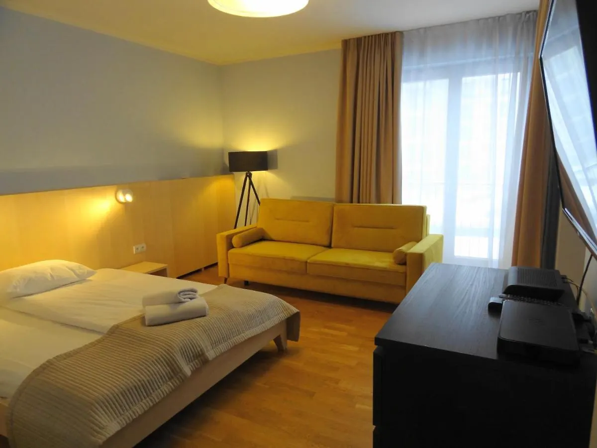 Pokorna 2 By Visitwarsaw Apartments  华沙